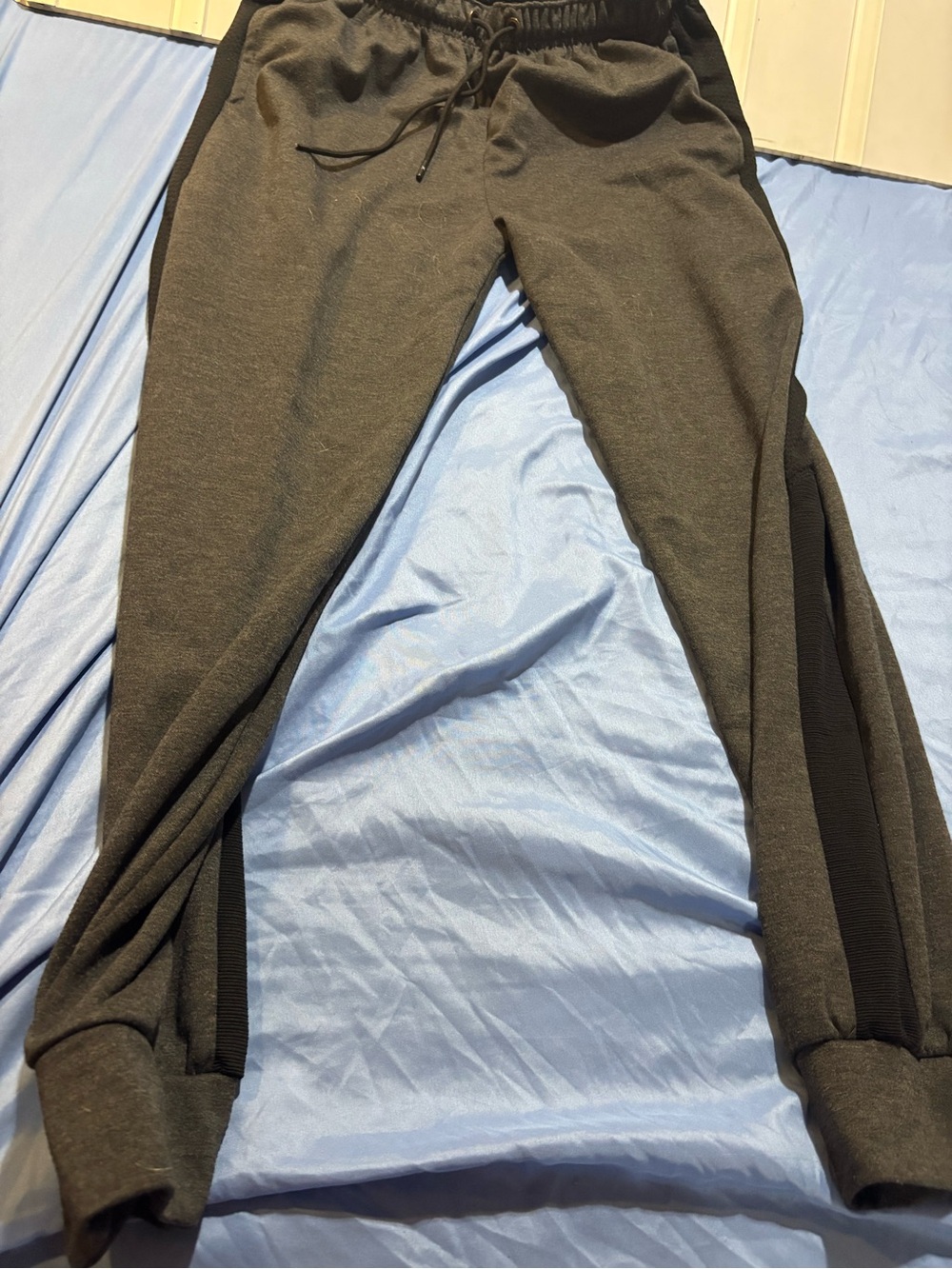 Game Time Joggers Men’s L Gray Black Stripe
